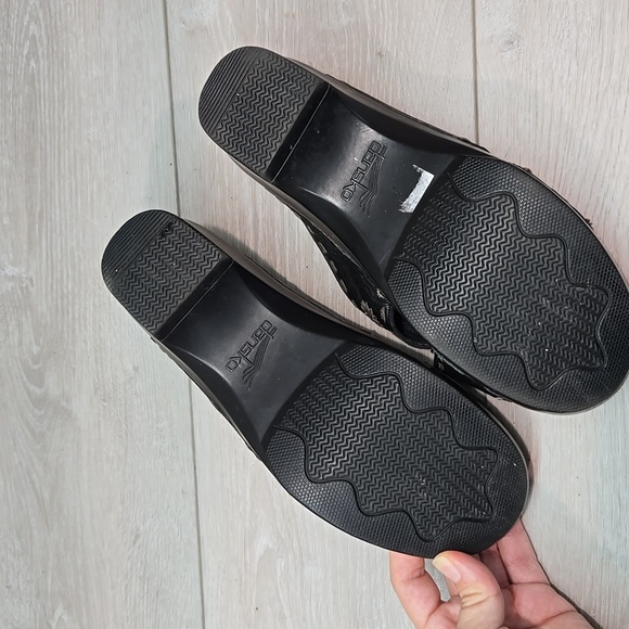 Dansko Women's Black Leather Slide Platform Sandals Shoes Sz 39/9 - Picture 13 of 15